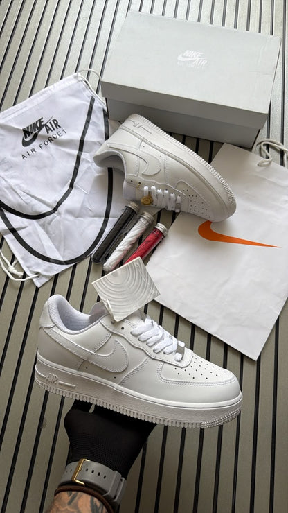 NIKE AIRFORCE OG